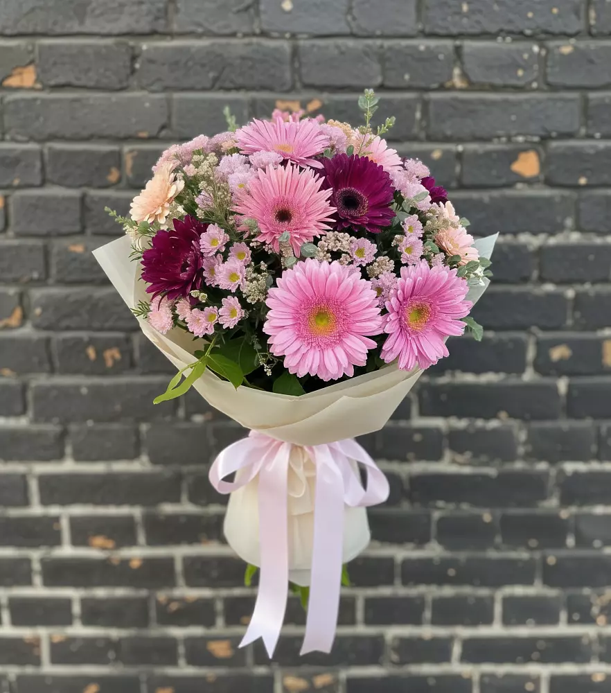 Букет цветов из: Герберы и Хризантемы в Еремизино-Борисовской