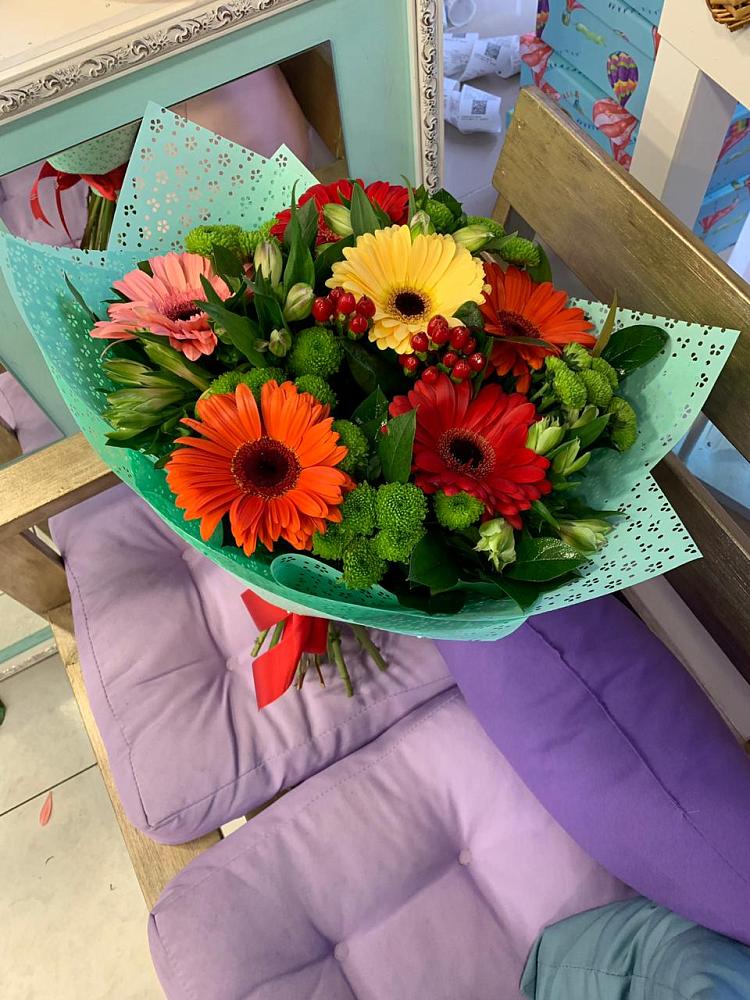 Букет цветов из: Герберы, Хризантемы и Альстромерии в Еремизино-Борисовской