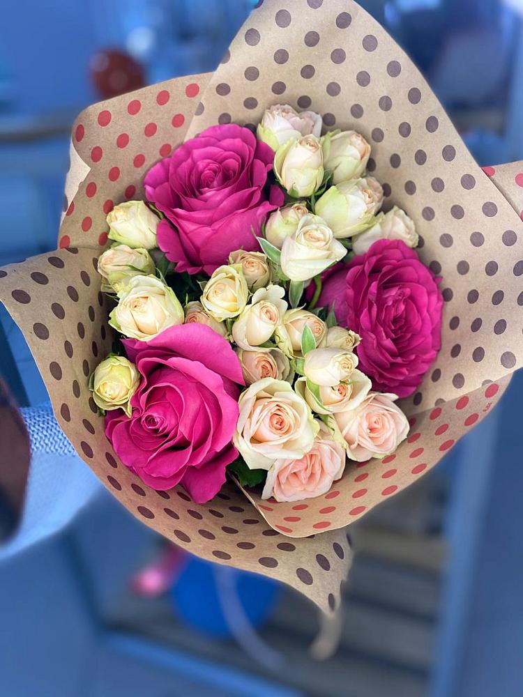 Букет цветов из: Розы в Еремизино-Борисовской