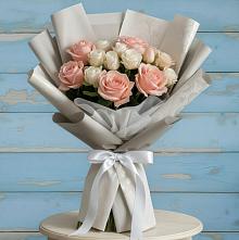 Букет цветов из:  Розы в Еремизино-Борисовской