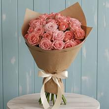 Букет цветов из:  Розы в Еремизино-Борисовской