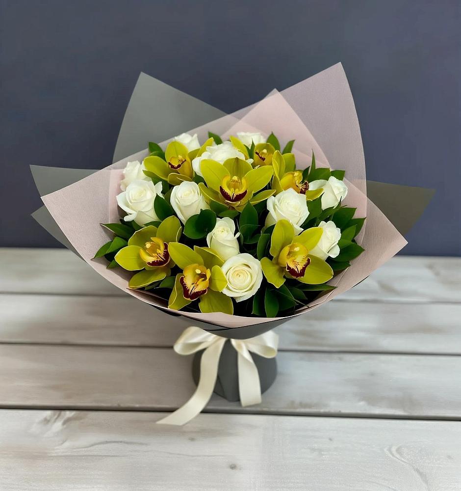 Букет цветов из: Орхидеи и Розы в Еремизино-Борисовской