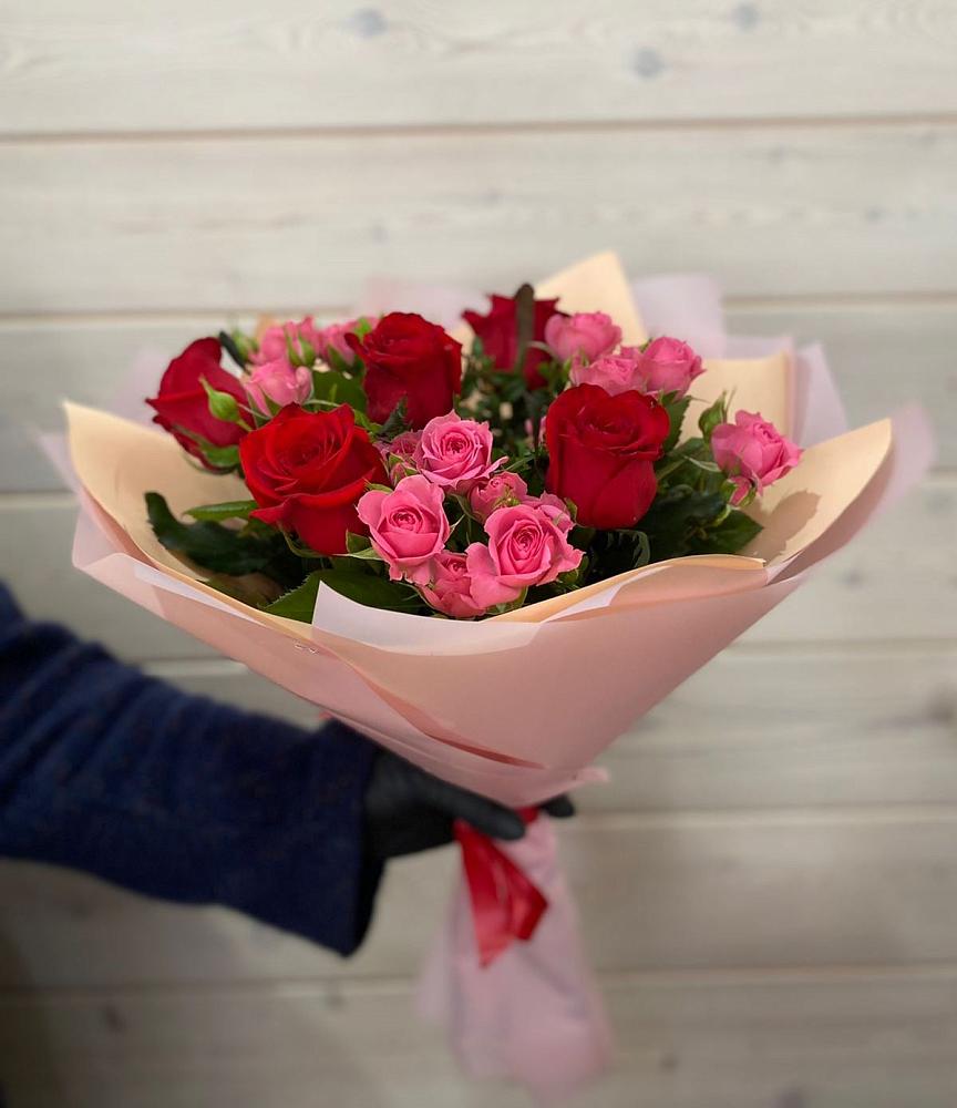 Букет цветов из: Розы в Еремизино-Борисовской