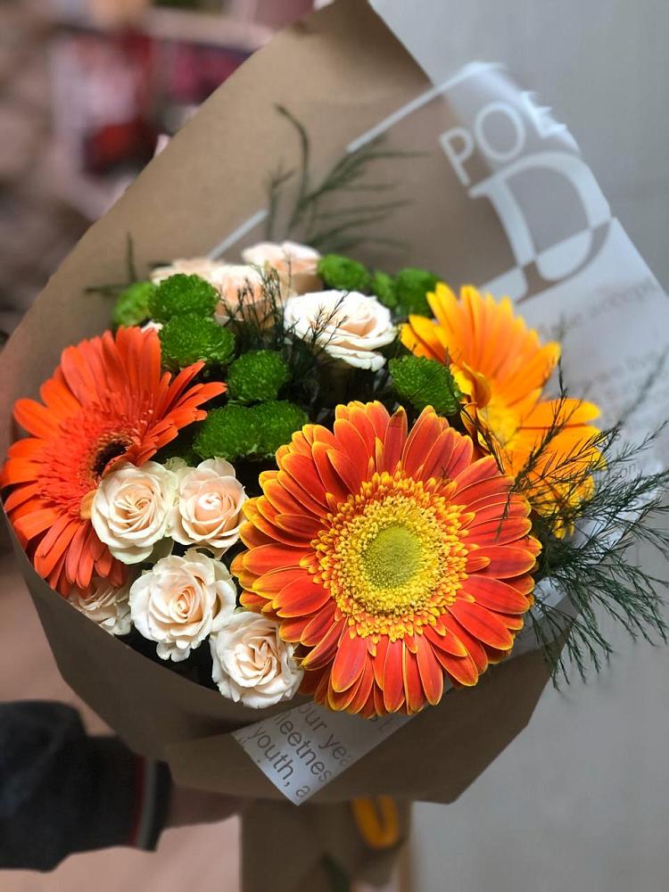 Букет цветов из: Герберы, Хризантемы и Розы в Еремизино-Борисовской