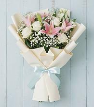 Букет цветов из:  Лилии в Еремизино-Борисовской